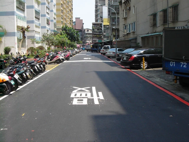 瀝青鋪設.瀝青刨除.路面改善.道路加封.停車場鋪設