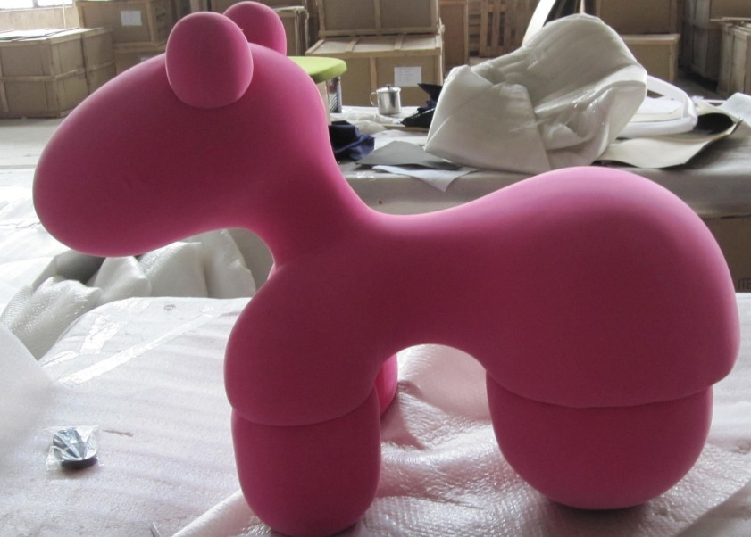 粉红色珍珠绒小马椅