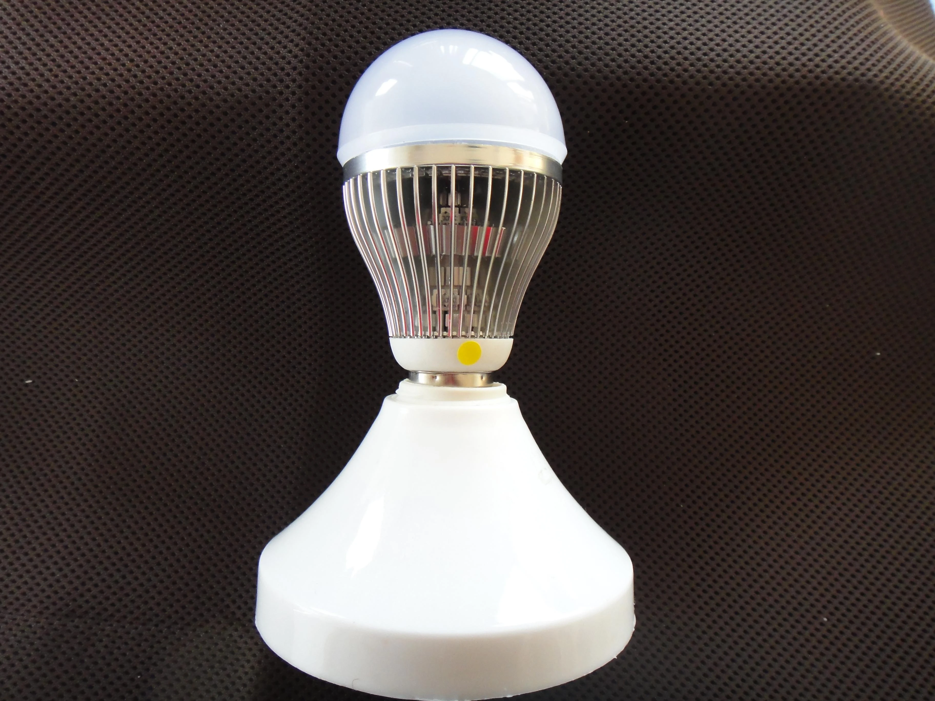 LED 節能球泡燈