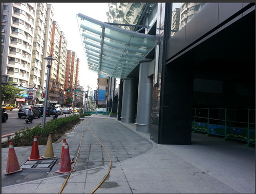 小碧潭捷運站景觀石材