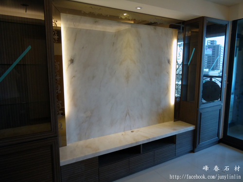 新澳羅拉(白底)電視牆