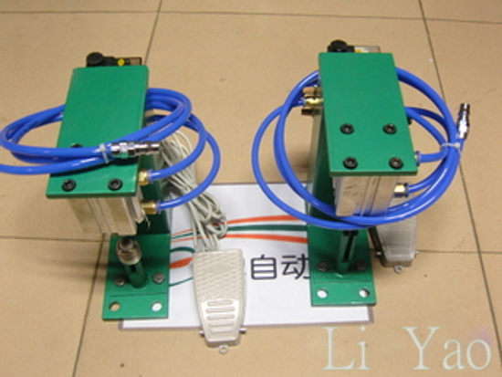 E27免焊燈頭鉚釘機