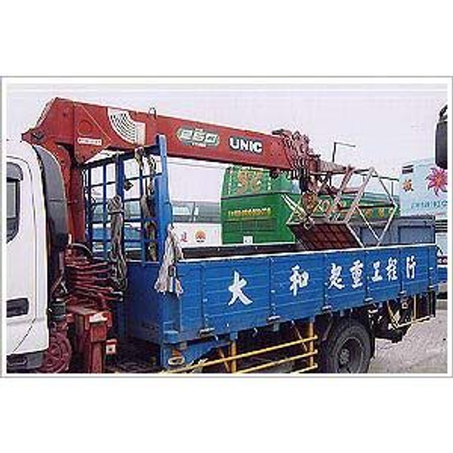 大和提供各種吊車、機械吊車搬運卜上工程,電話02-23658833、0933-709528