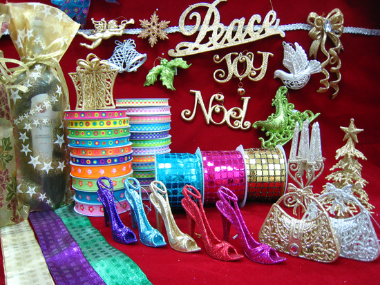 Ribbon & Ornament