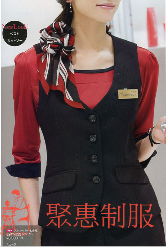 018淡雅時裝-女生套裝。台灣精品
