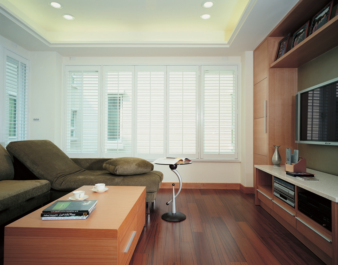 室內設計,系統櫃流理台,超耐磨地板,家具沙發床墊。