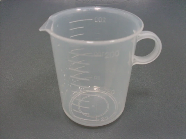 塑膠射出代工塑膠量杯
