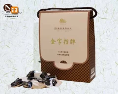 牛軋糖:榮獲十大伴手禮首獎、台灣省金牌評鑑,牛軋糖組金牌獎