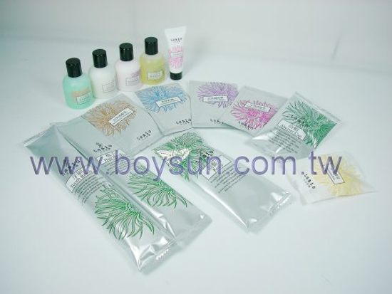 上山採藥飯店備品重裝登場，走艾草系列....