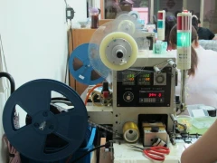 Cover Tape熱封操作。